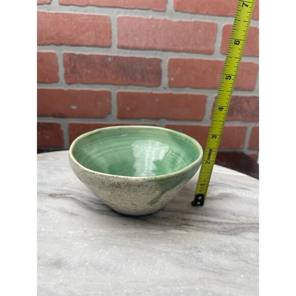 Unknown Brand Studio Pottery Serotonin Bowl Green Speckled Molecule Mark 6" - Picture 5 of 7
